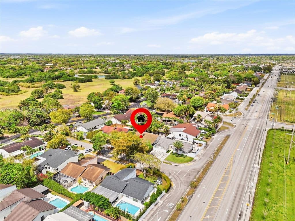 3-bedroom Single-Family Home — 12715 SW 96th Ter
