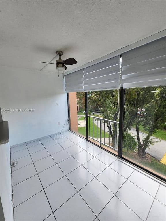 2+1 Condo — 9400 W Flagler St APT 309