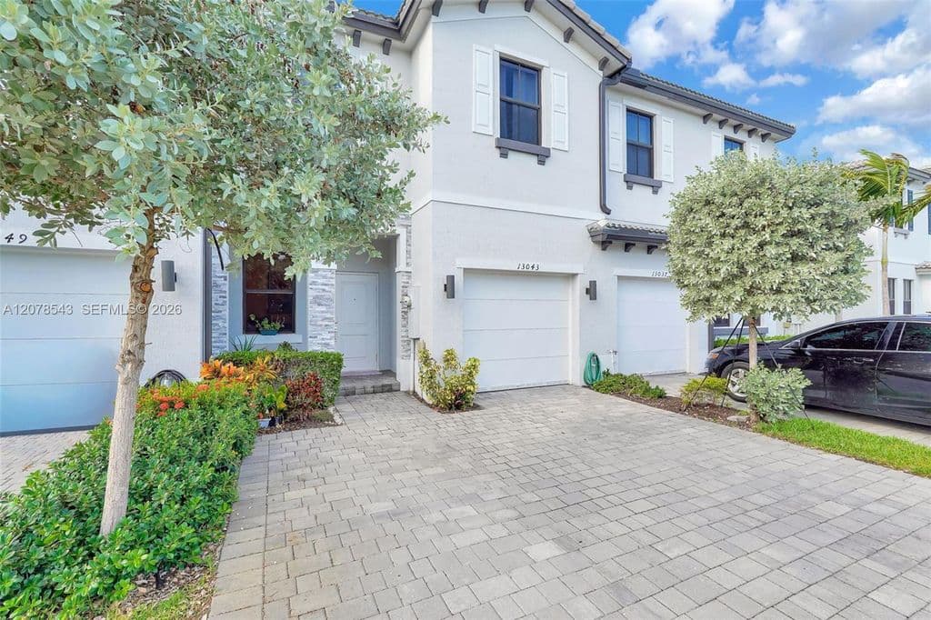 4+1 Mülk — 13043 SW 286th Way