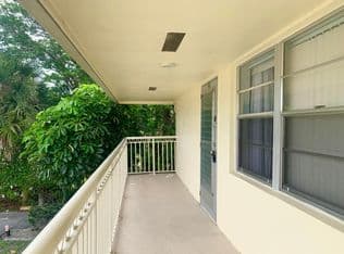 2-bedroom Condo — 96 Hastings F, West Palm Beach, 33417