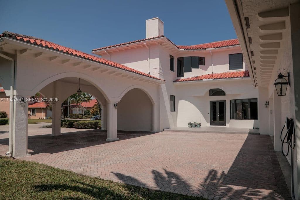 5+1 Müstakil ev — 19209 SW 80th Ct