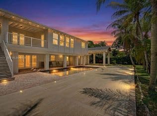 5-bedroom Single-Family Home — 8320 SW 161st St, Palmetto Bay, 33157
