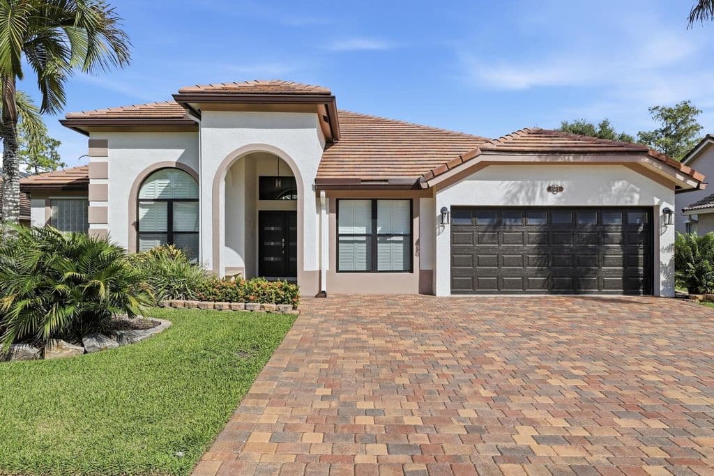4-bedroom Single-Family Home — 15613 Bent Creek Road
