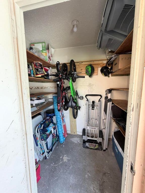 3-bedroom Property — 2231 NW 45TH Avenue