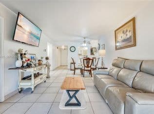 2-bedroom Condo — 8901 NW 38th Dr APT 106, Coral Springs, 33065