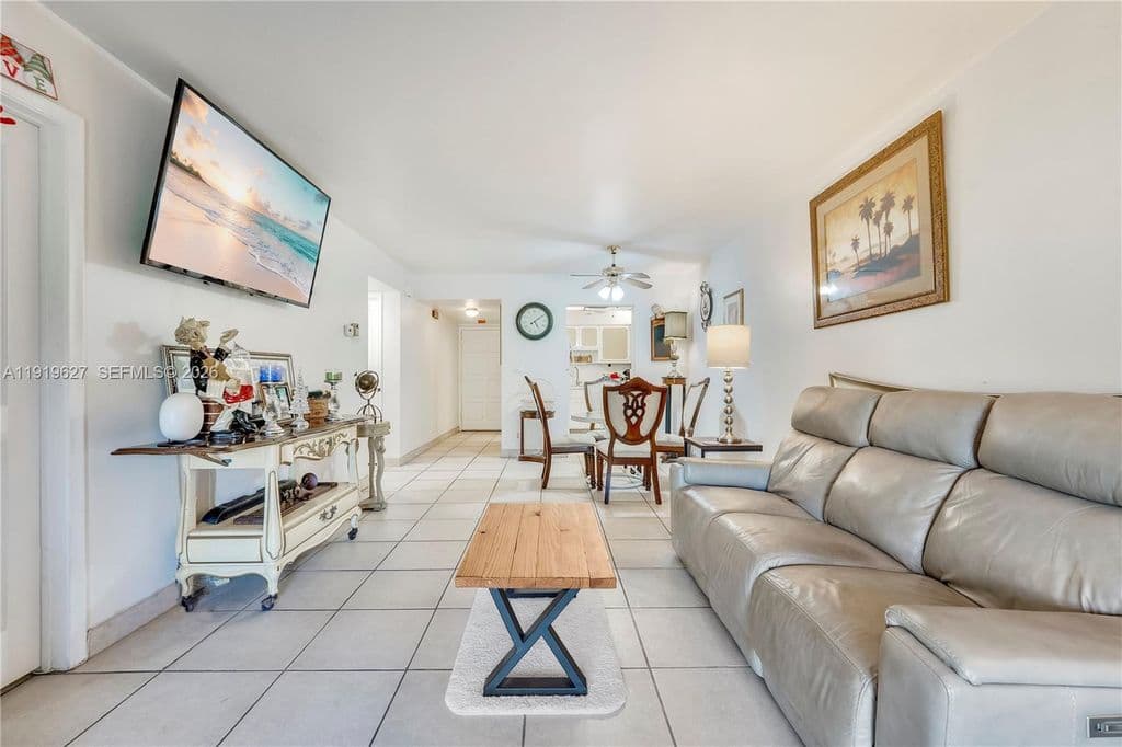 2-bedroom Condo — 8901 NW 38th Dr APT 106