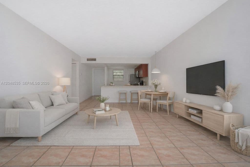 2+1 Condo — 10525 SW 112th Ave APT 309