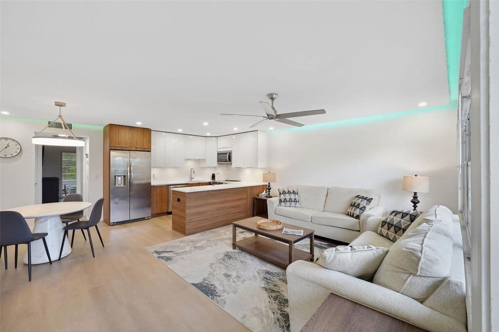 1+1 Condo — 3034 BERKSHIRE B #3034