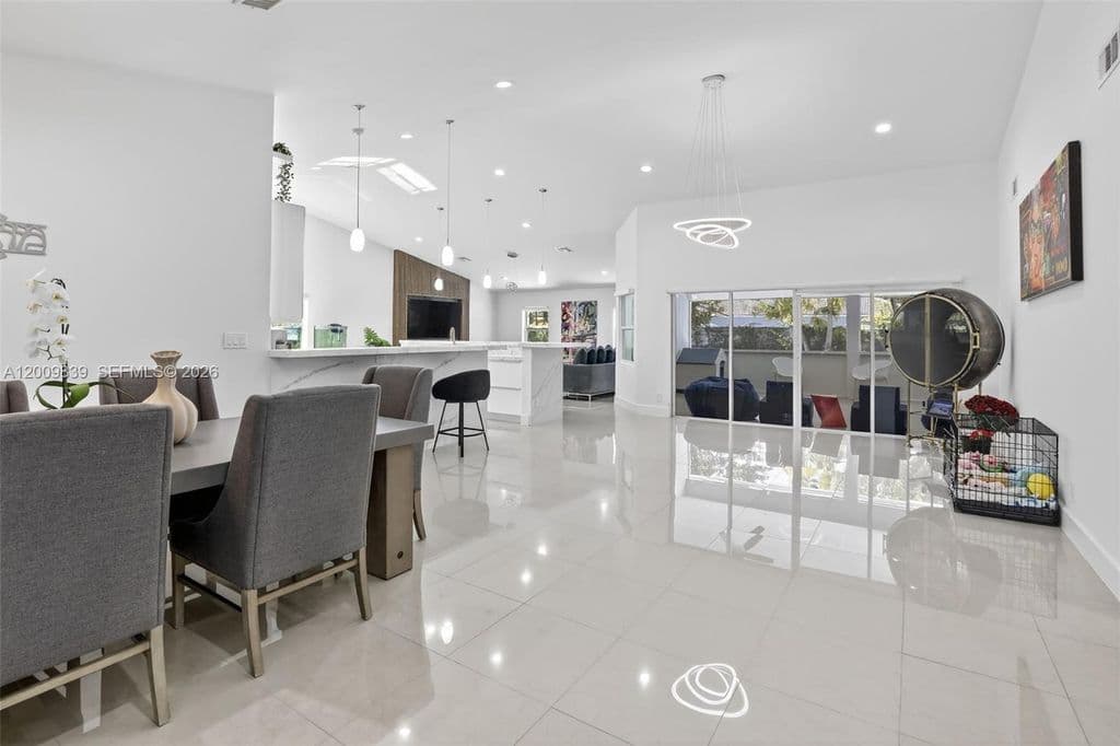 4+1 Müstakil ev — 3540 N Park Rd