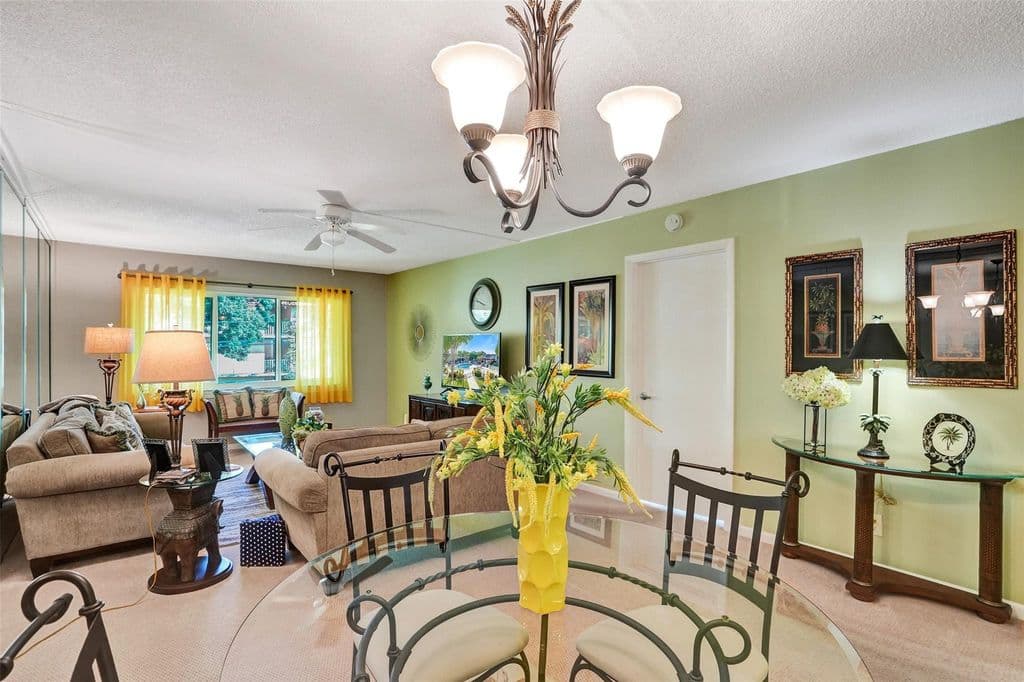 2+1 Condo — 860 SE 6TH Avenue #410