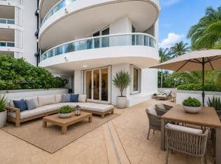 2+1 Condo — 21050 Point Pl APT 401, Aventura, 33180
