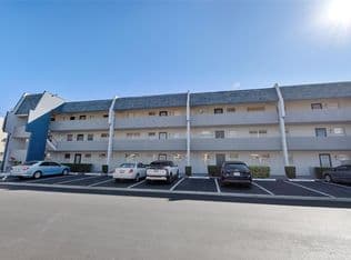 2-bedroom Condo — 7787 Golf Circle Drive #312, Pompano Beach, 33063