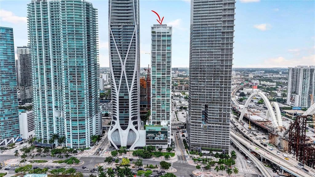 2+1 Condo — 1040 Biscayne Blvd APT 3403