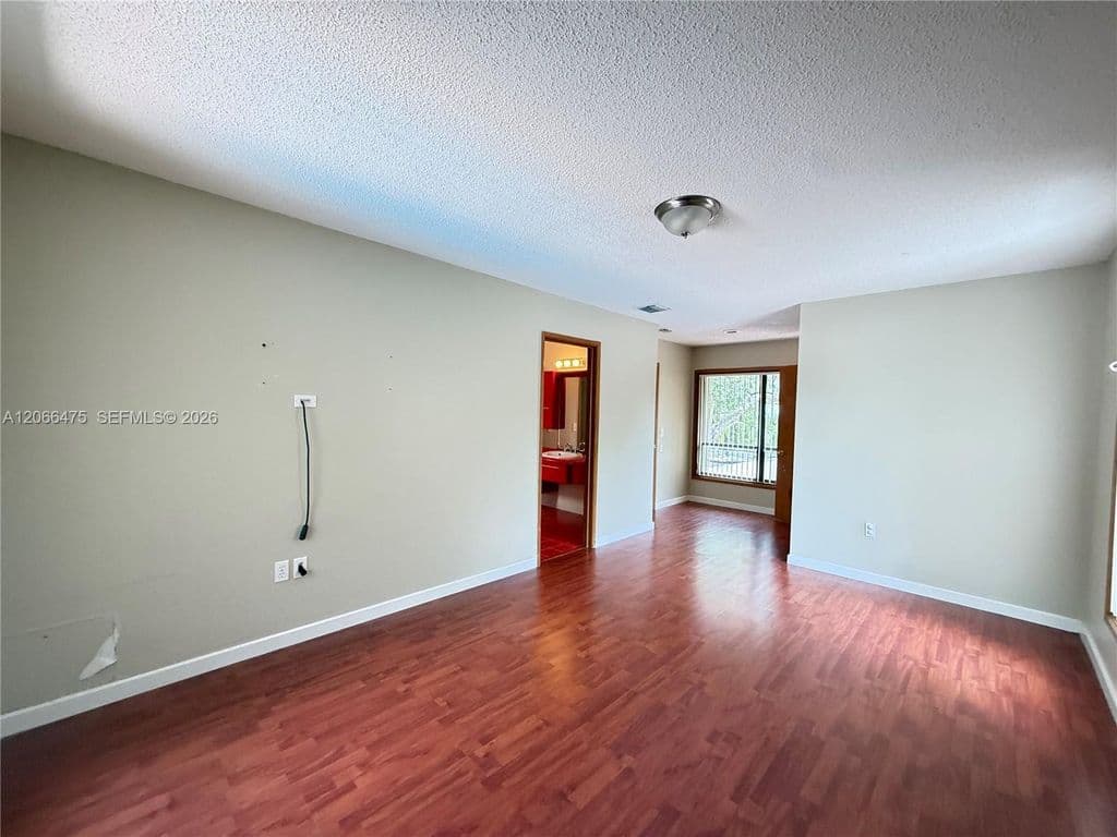 3+1 Müstakil ev — 7828 SW 118th Ct