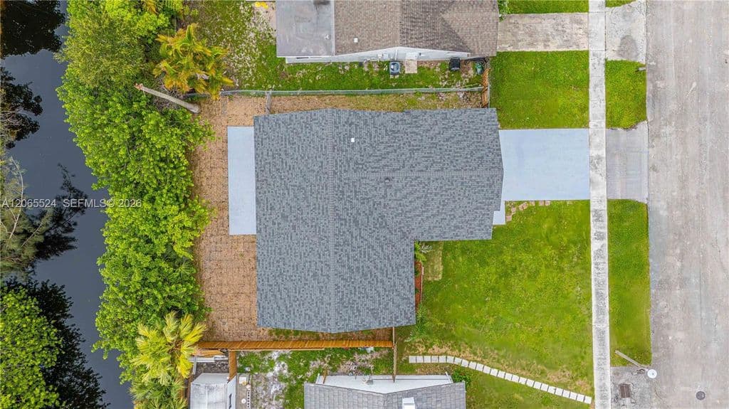 3+1 Müstakil ev — 8500 SW 20th St