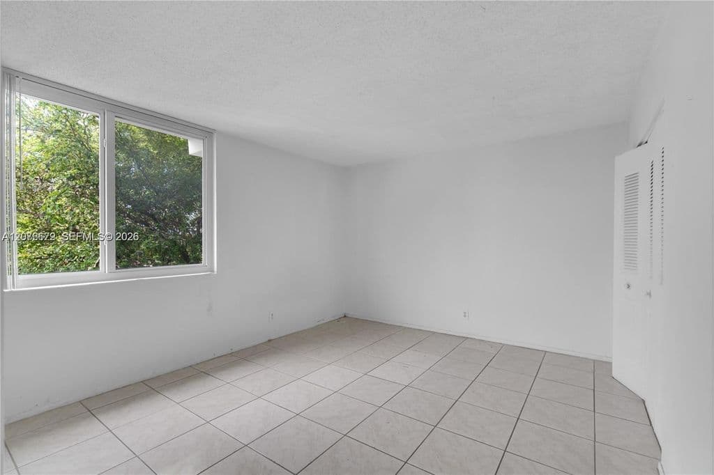 3+1 Condo — 9001 SW 77th Ave APT C402