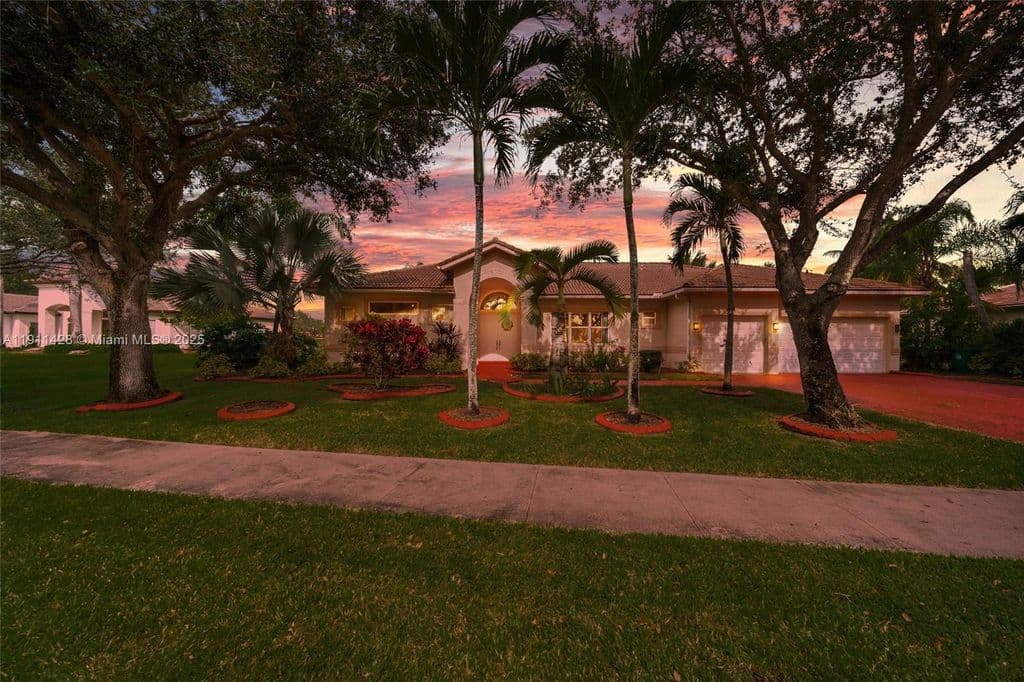 4+1 Müstakil ev — 13875 SW 41st St