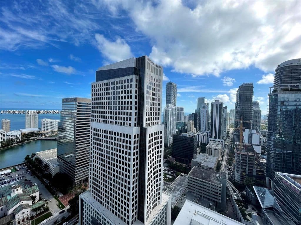 2+1 Mülk — 55 SE 6th St APT 4102