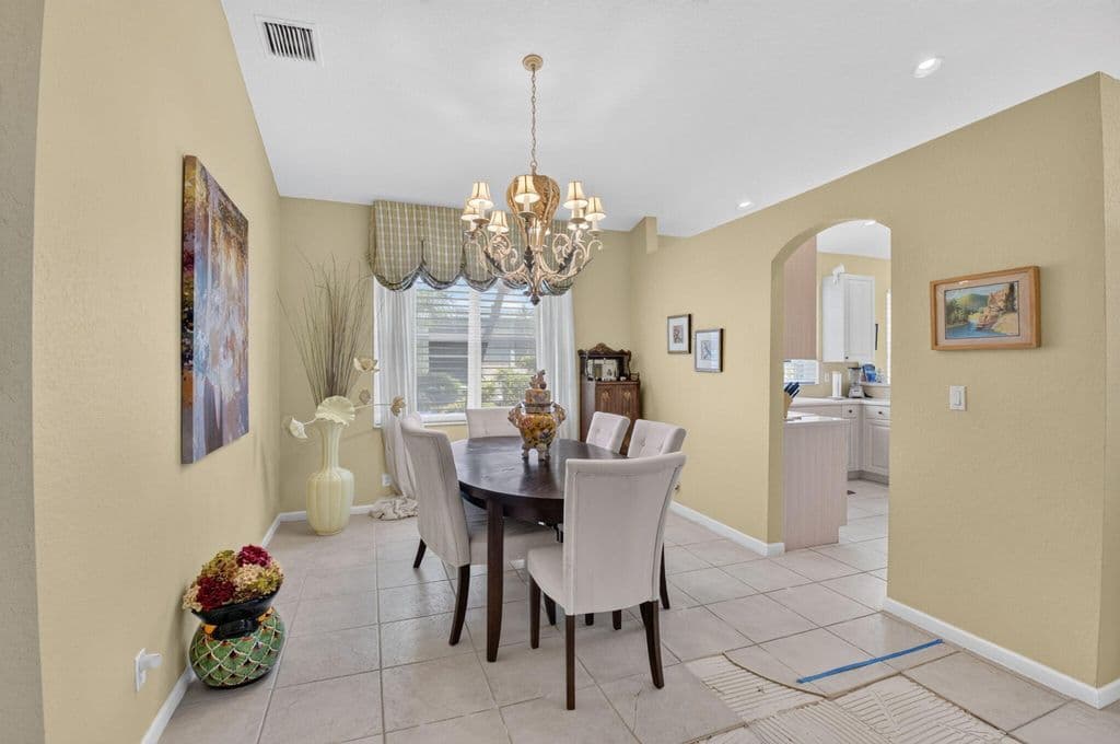3-bedroom Single-Family Home — 6309 Copper Lake Court