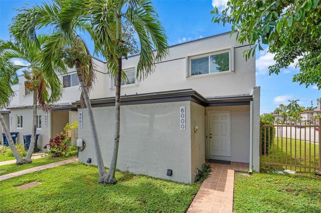 2-bedroom Property — 8000 SW 151st Ct #614