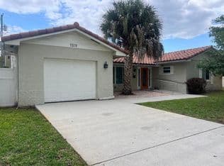 4+1 Müstakil ev — 7819 NW 40th Street, Pompano Beach, 33065