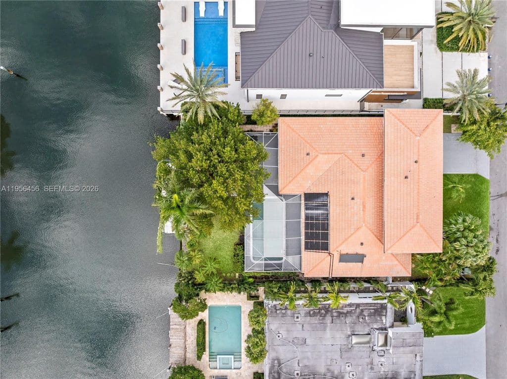 4-bedroom Single-Family Home — 405 Bontona Ave