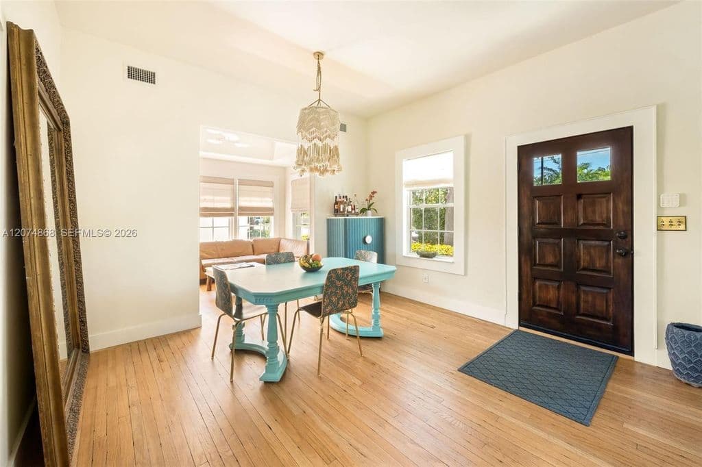4-bedroom Single-Family Home — 524 W 47th St