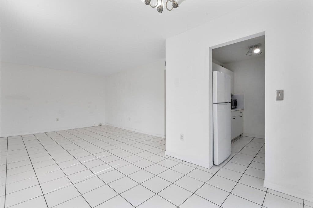 2-bedroom Condo — 2138 SW 6th Street #301