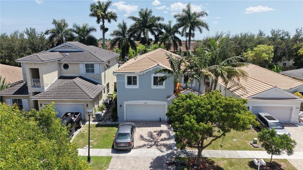 5-bedroom Single-Family Home — 3424 NE 1st St