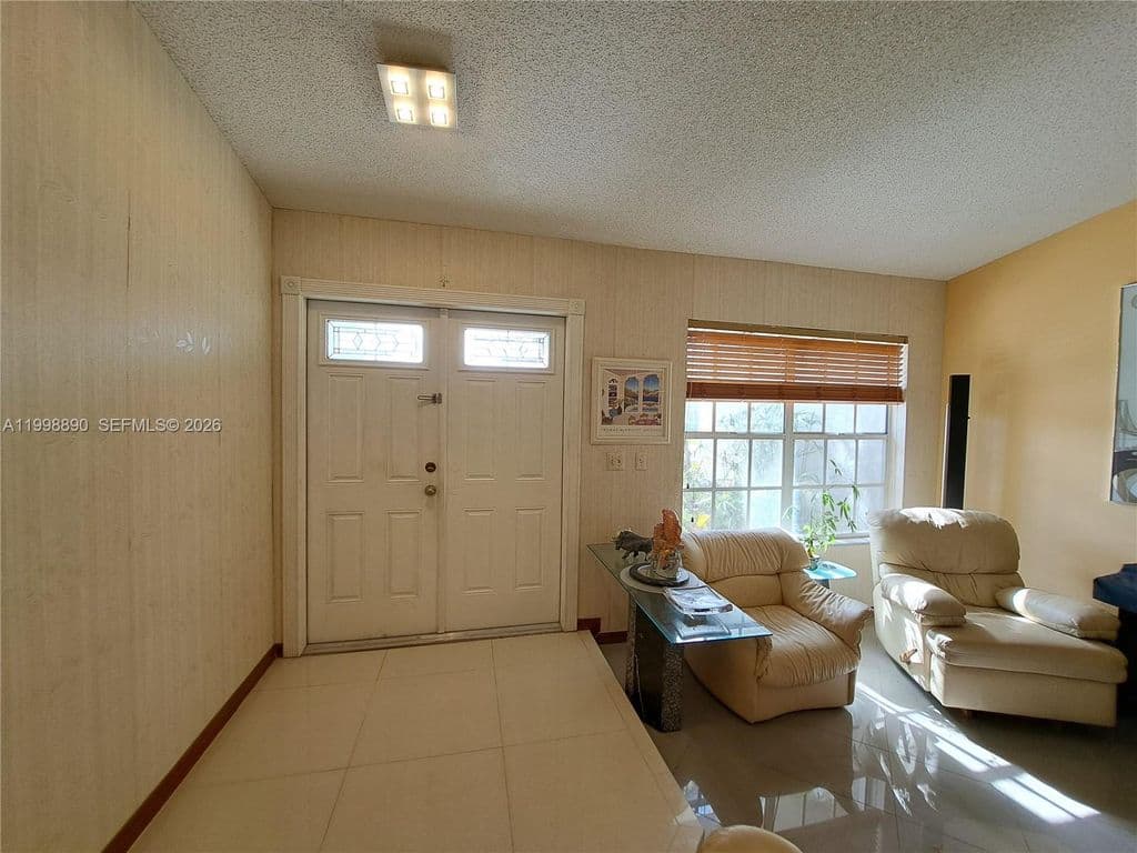 4+1 Müstakil ev — 14527 SW 106th Ter