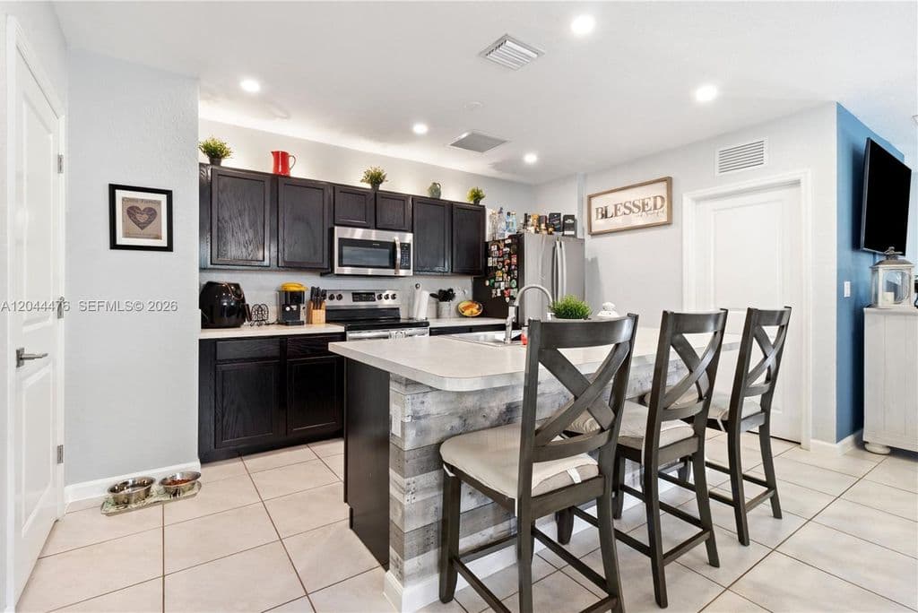4-bedroom Single-Family Home — 24870 SW 122nd Pl