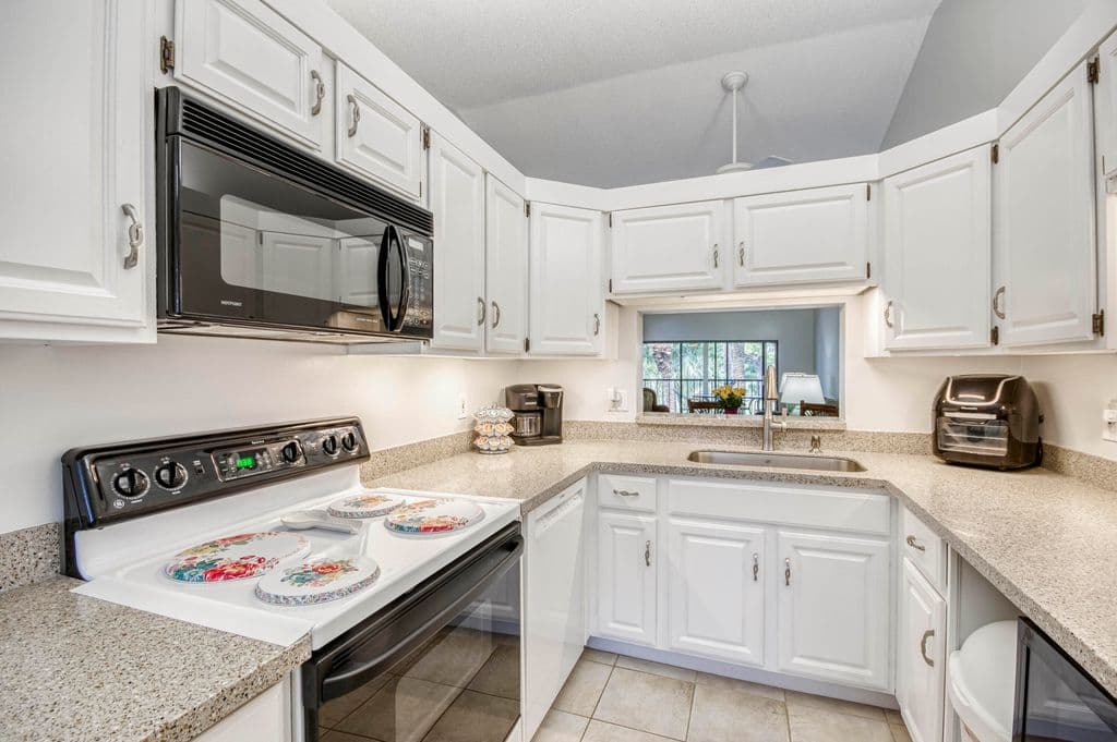 2-bedroom Condo — 1132 Keystone Drive #A