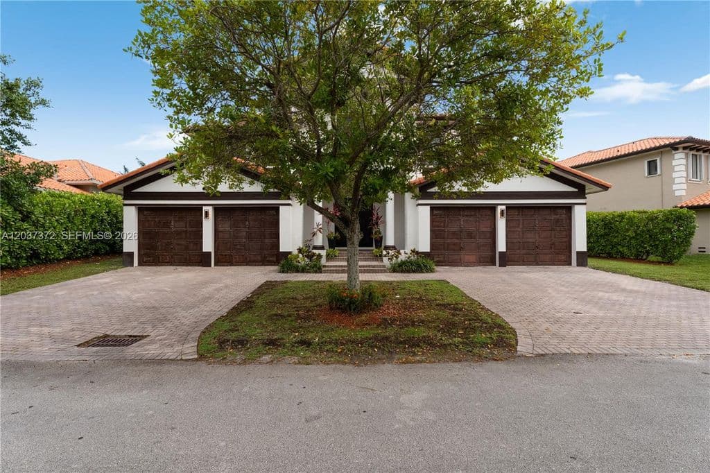 5+1 Müstakil ev — 7504 SW 188th Ter