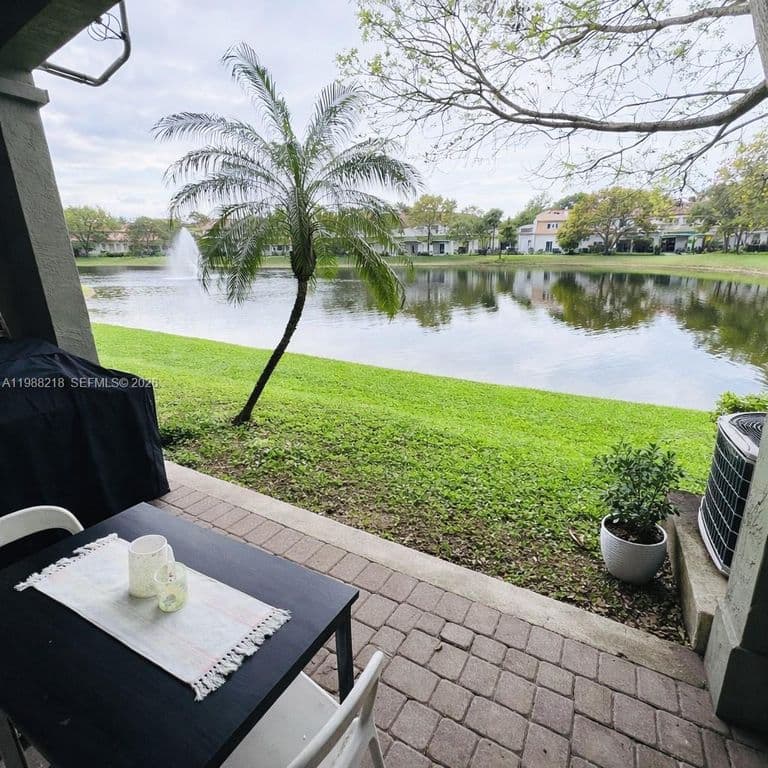 3-bedroom Property — 8225 SW 29th St #102