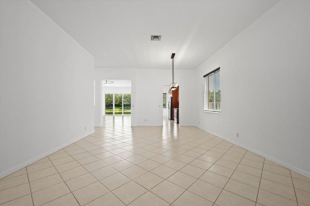4+1 Müstakil ev — 886 SUNFLOWER Circle