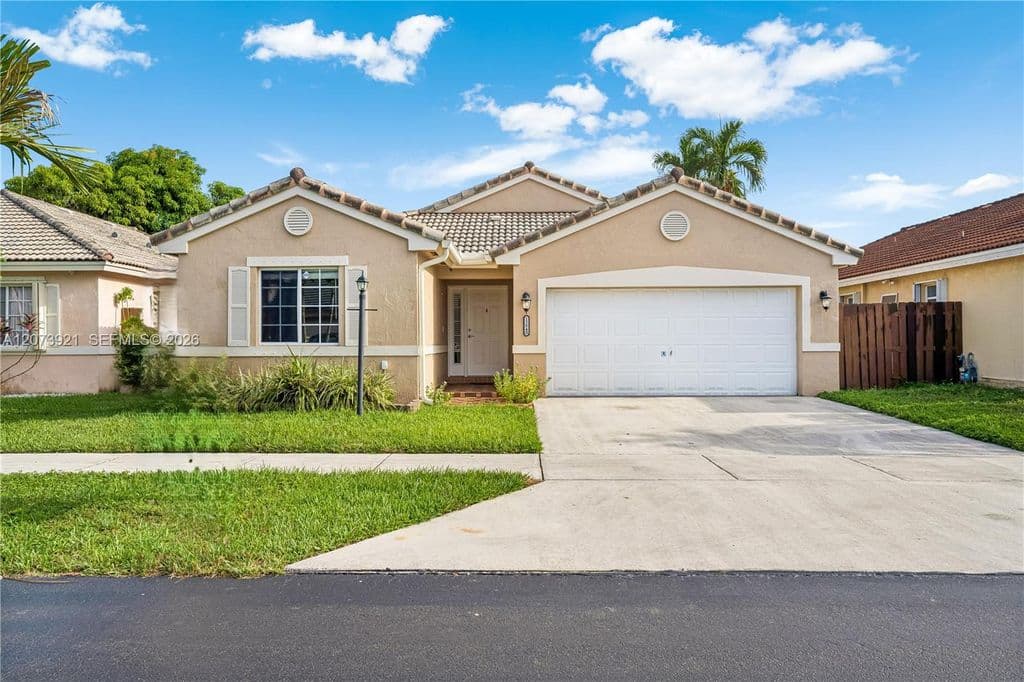 3+1 Müstakil ev — 15840 SW 85th St