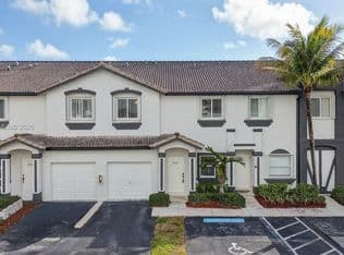 4+1 Townhouse — 2209 SE 24th Pl #2209, Homestead, 33035
