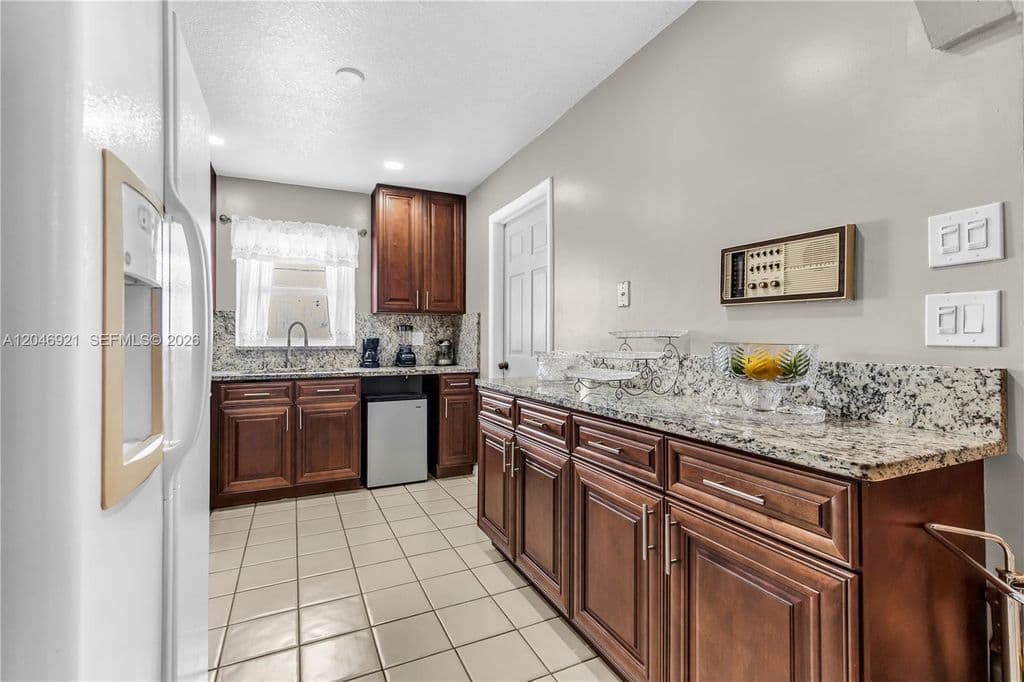 3-bedroom Single-Family Home — 7421 SW 14th Ct