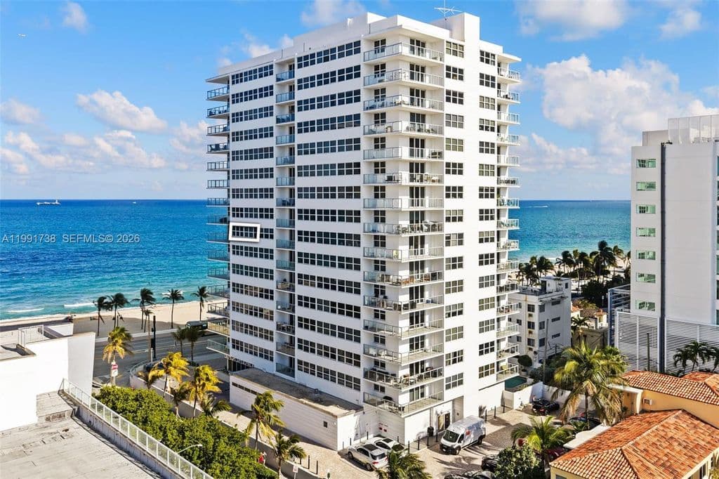 1-bedroom Condo — 209 N Fort Lauderdale Beach Blvd APT 7F