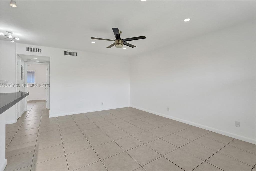 2-bedroom Condo — 3050 NE 5th Ter APT 13