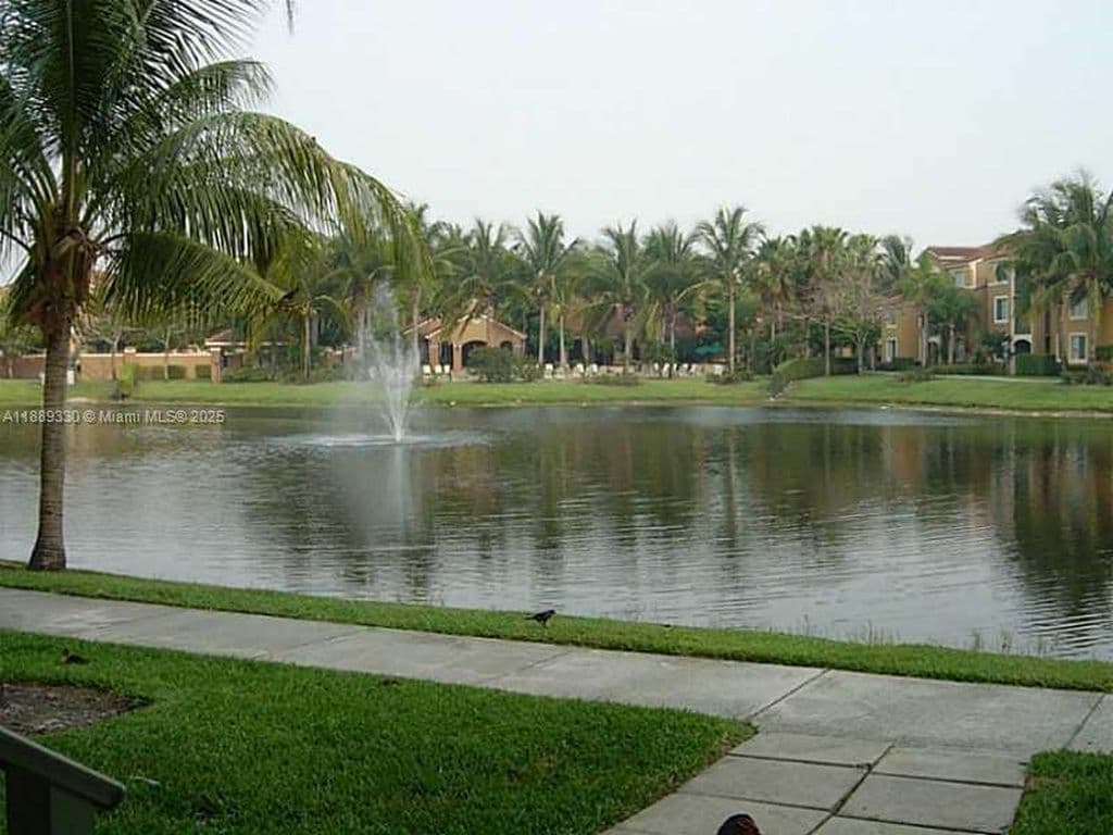 2-bedroom Condo — 2173 Renaissance Blvd APT 103