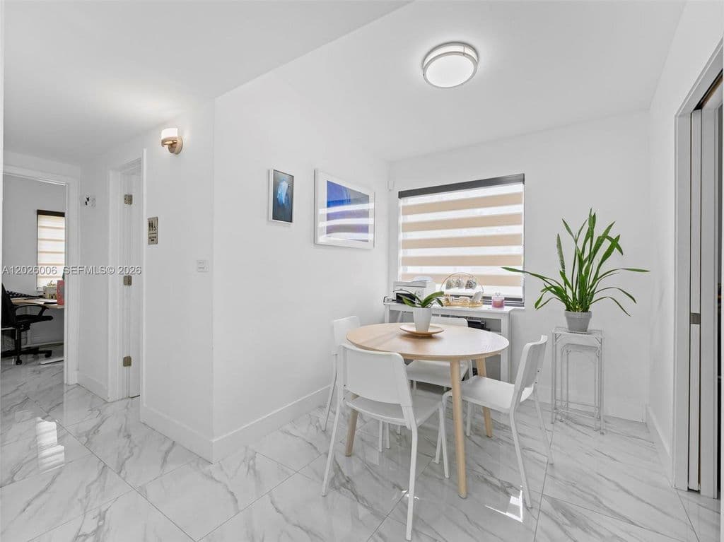 2+1 Müstakil ev — 10700 SW 46th St