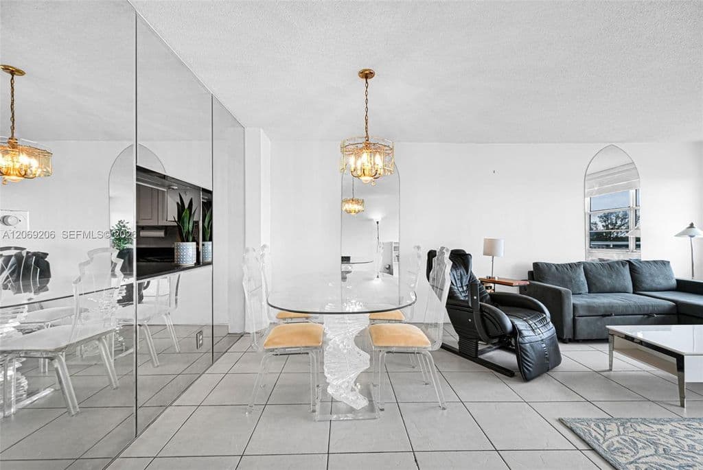 1-bedroom Condo — 2100 Sans Souci Blvd #A509