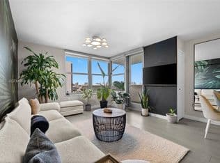 1-bedroom Condo — 2899 Collins Ave APT 1624, Miami Beach, 33140