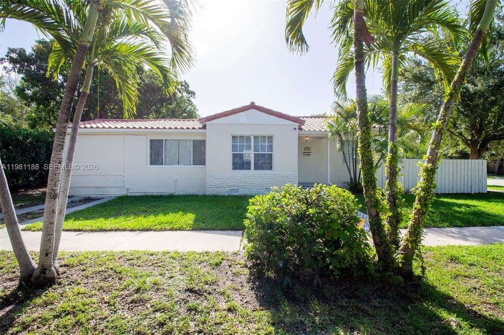 4+1 Müstakil ev — 2727 Calusa St