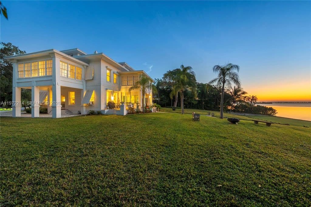7+1 Müstakil ev — 3149 Brickell Ave