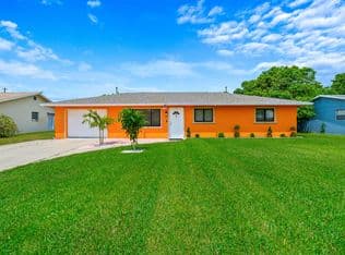 4-bedroom Single-Family Home — 6767 Massachusetts Drive, Lake Worth, 33462