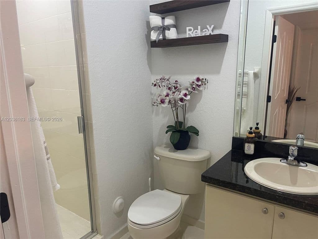 4+1 Mülk — 16364 SW 44th Way