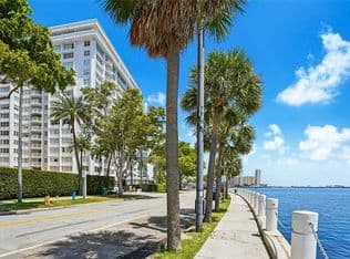 2-bedroom Condo — 1420 Brickell Bay Dr APT 206D, Miami, 33131