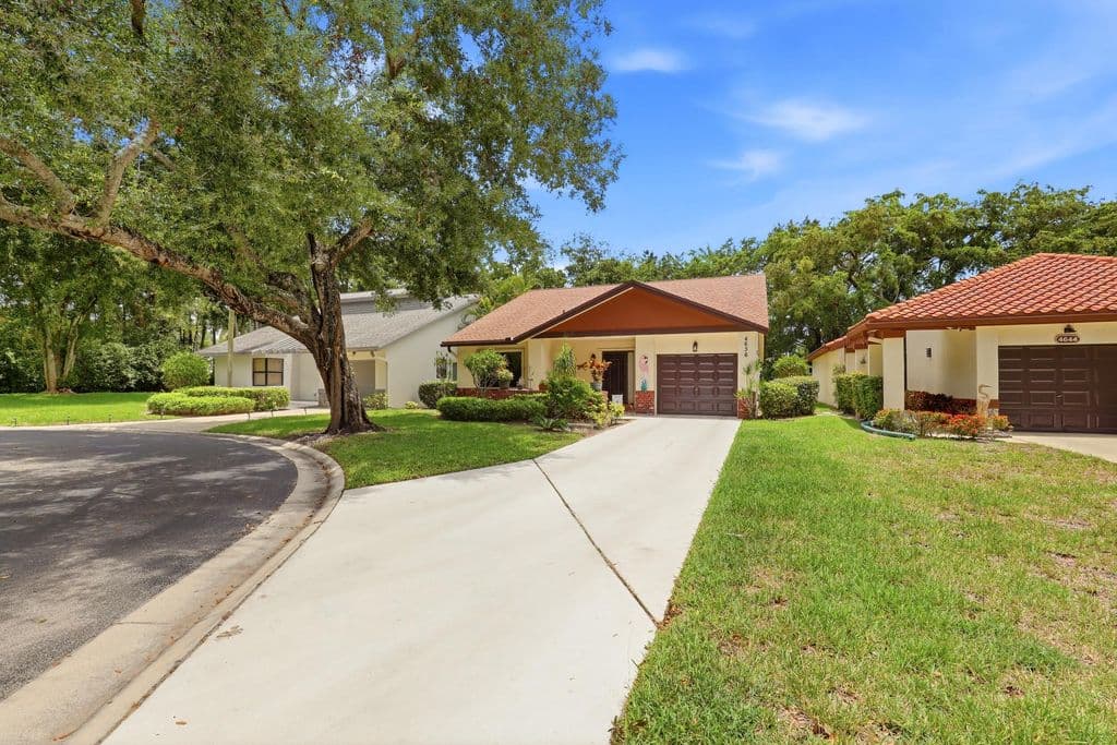 2-bedroom Single-Family Home — 4636 Daylily Court